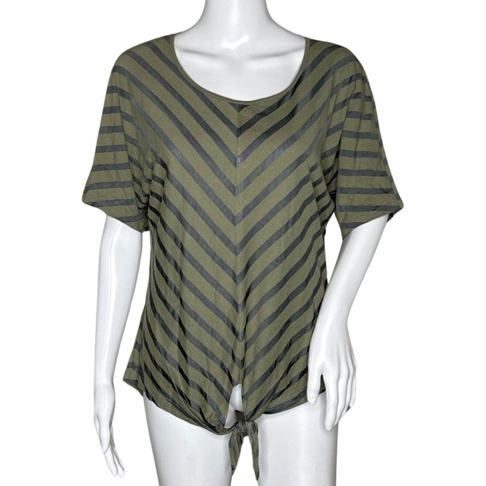 Chicos Shirt Womens Medium Green Chevron Stripe Tie Front Updated Basic Casual